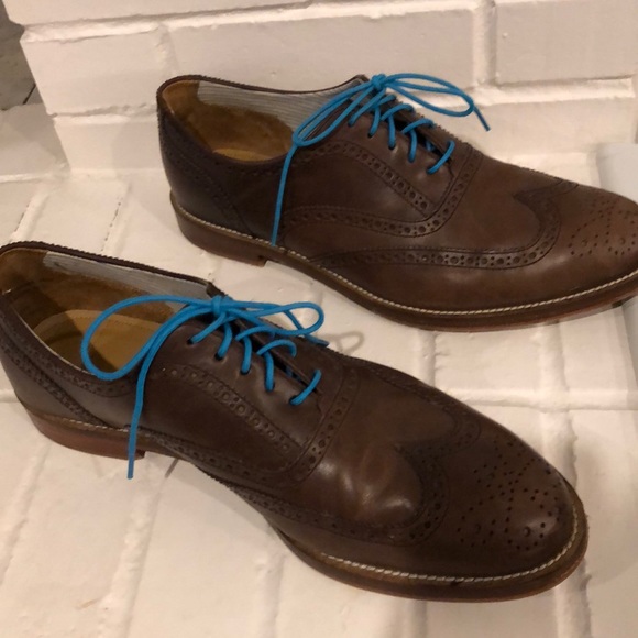 Men’s j. Shoes size 10.5 main image 4